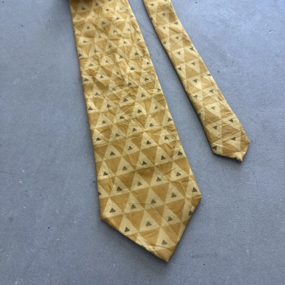 Ermengildo Zegna Silk Necktie - Yellow Triangles Geometric Pattern Tie